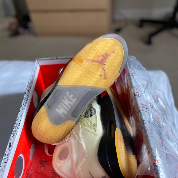 OFF-WHITE X Nike Air Jordan 5 Sail - Picture 2 of 15